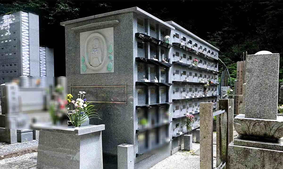 大本山南禅寺帰雲院 永代供養塔「ともし碑」