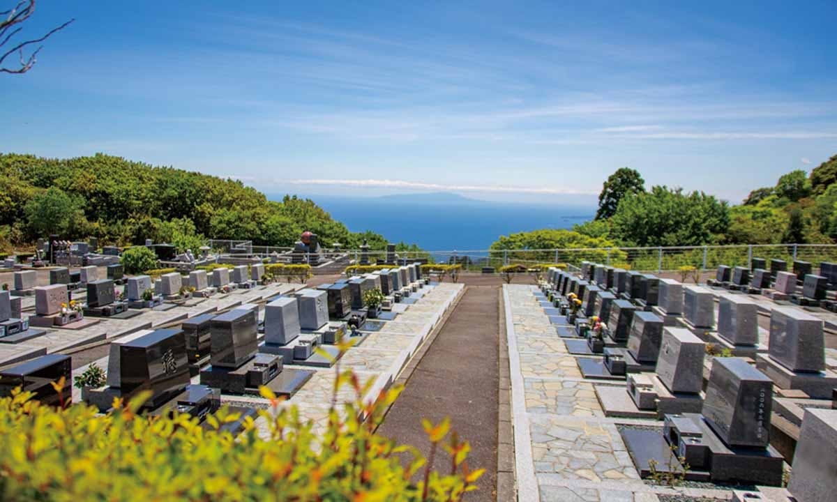 熱海日金山霊園