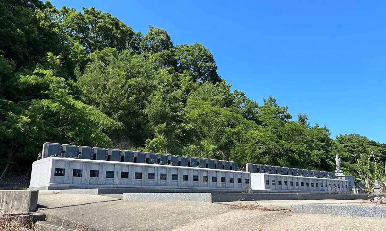江雲庵不二霊園(高岡市)の霊園