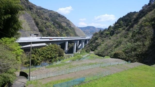 メモリアル伊佐布 清水霊園