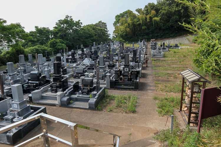 石山観音霊園
