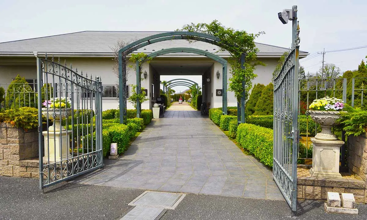 メモリーガーデン さきたま霊園 入口