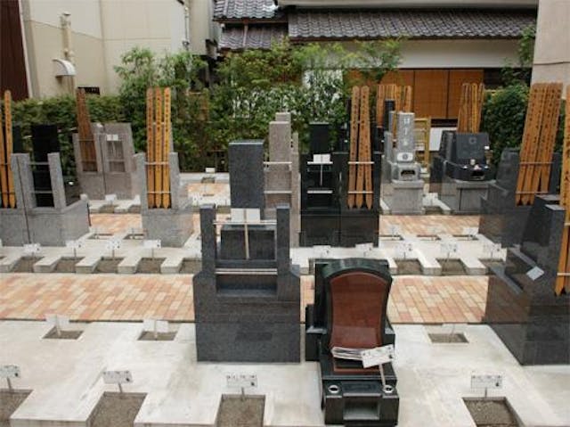 浅草法泉寺墓苑