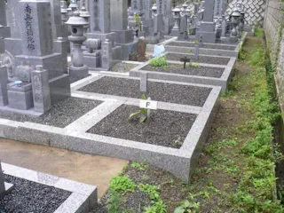真宗寺墓地