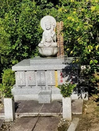 宝善院墓地の画像
