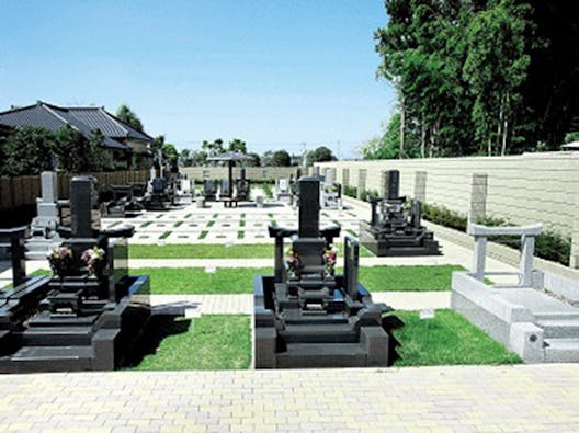 常楽寺つつじ墓苑