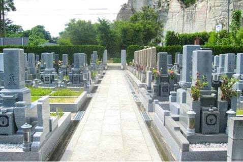 伊保崎公園墓地