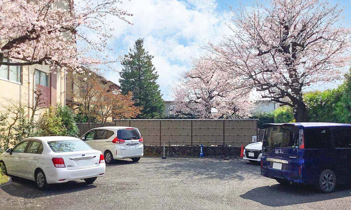 せたがや桜上水墓苑 駐車場