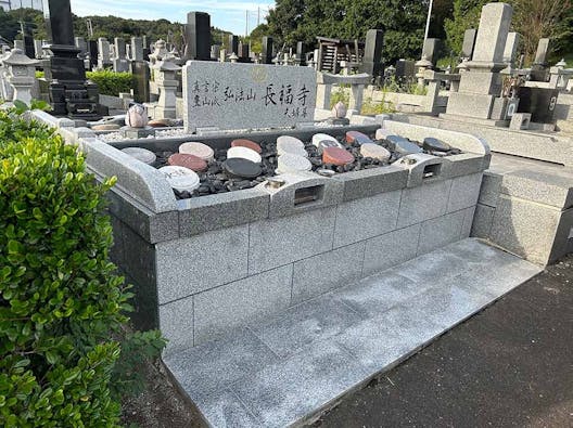 長福寺墓苑