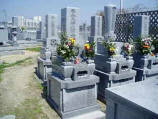 神出南墓地