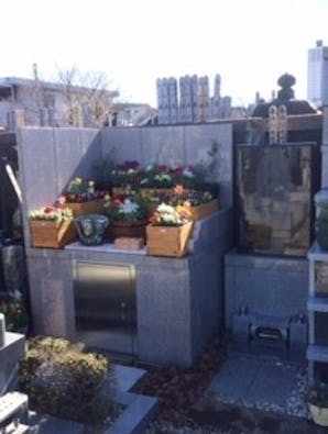 受用院 花壇型散骨墓 和(なごみ)