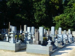 西林寺墓苑