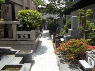龍澤寺（元麻布墓苑）