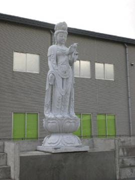 宗林寺潟端金剛墓苑