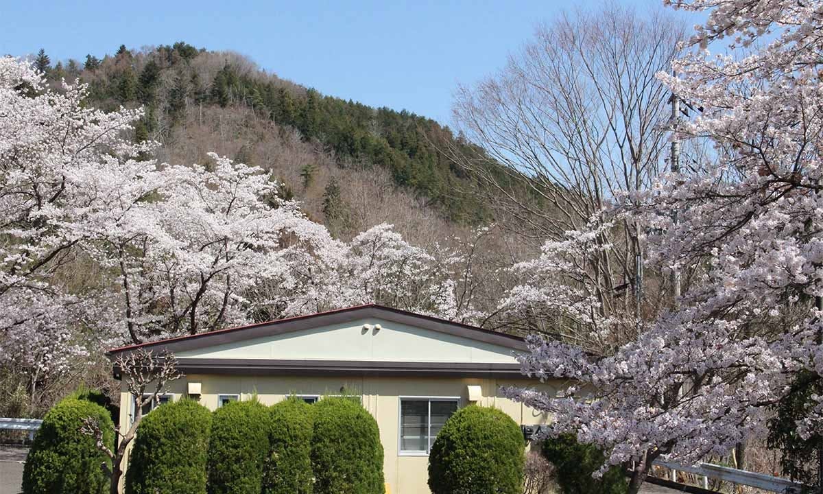 都留聖地霊園