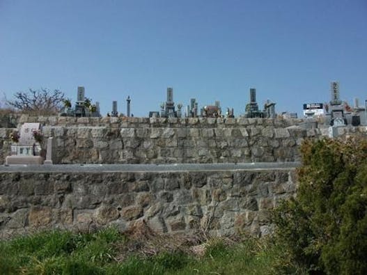 初村墓地（新庄墓地）