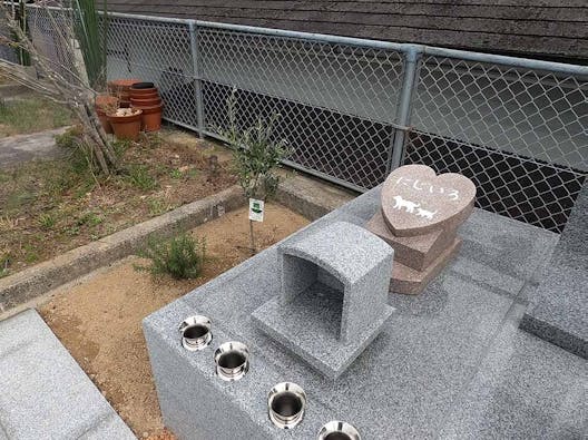 志和聖地霊苑 樹木葬・永代供養墓 さくらとオリーブ