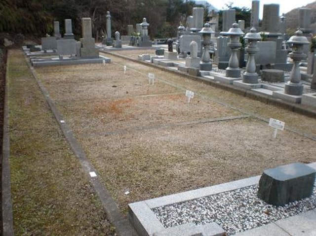 玉野法親墓苑（法親霊苑）