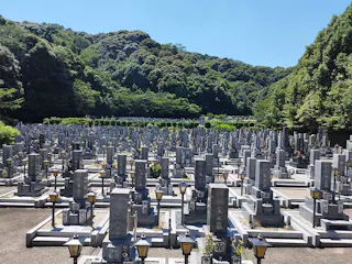 真正寺霊苑