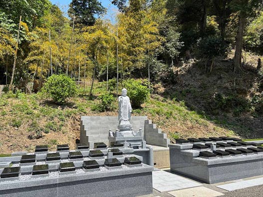 本告寺霊園　樹木葬