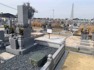 中村共有墓地