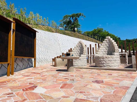 秋川霊園 ガラスの樹木葬