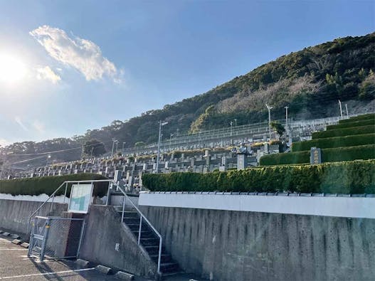 西部霊苑(永代供養付き納骨堂・一般墓)