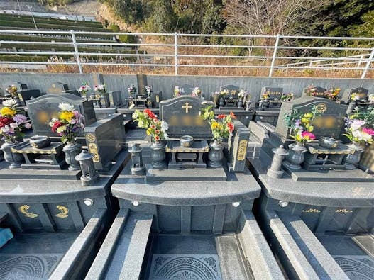 西部霊苑(永代供養付き納骨堂・一般墓)
