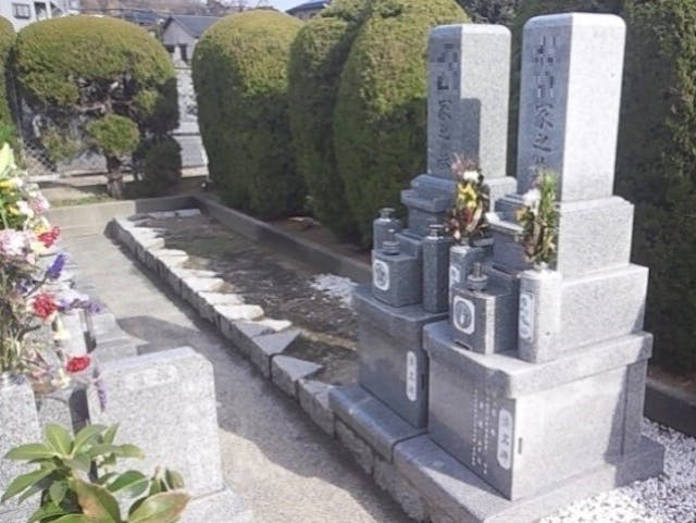 高槻広宣寺墓地