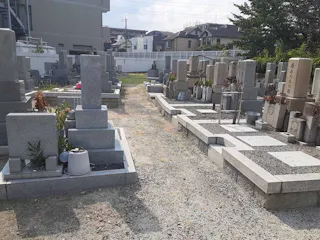 生津墓地