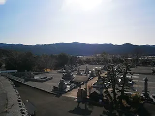 山田 城山霊園