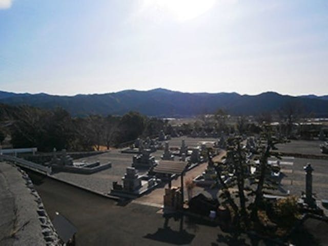 山田 城山霊園