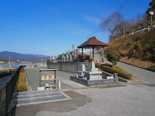 やすらぎ霊園