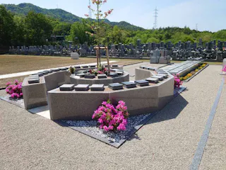 薬師院沼田墓苑