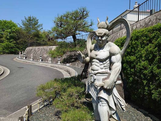 薬師院沼田墓苑