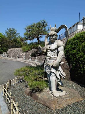 薬師院沼田墓苑