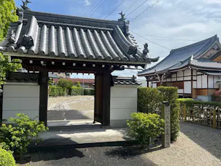 洞泉寺墓地