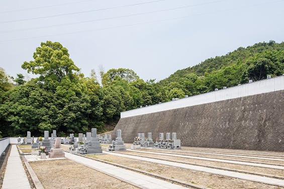 阿弥陀堂三滝公園墓地