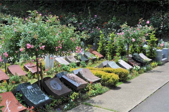 鎌倉やすらぎの杜「ふれあいの碑」