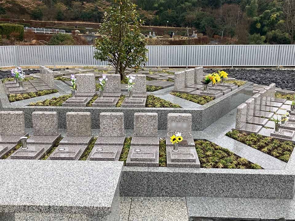 南箱根墓苑
