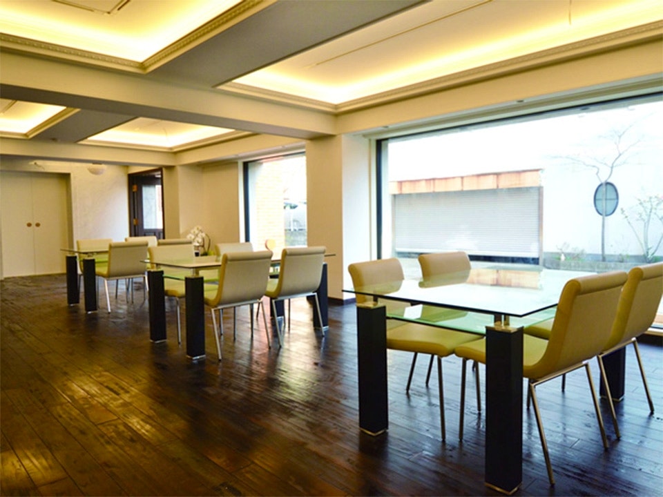 本郷赤門前霊園