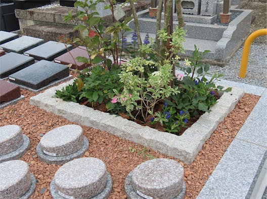 保寿寺墓苑 永代供養付き墓地・樹木葬