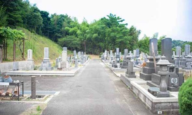 伯耆町町営公園墓地