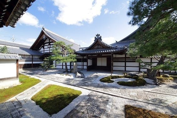 妙心寺隣華院 永代供養墓 「佛心塔」