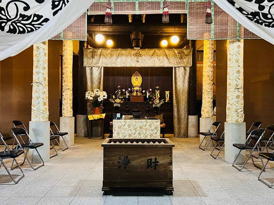 与那原洪済寺境内霊園(与那原町)の費用・販売中区画・口コミ【いいお墓】