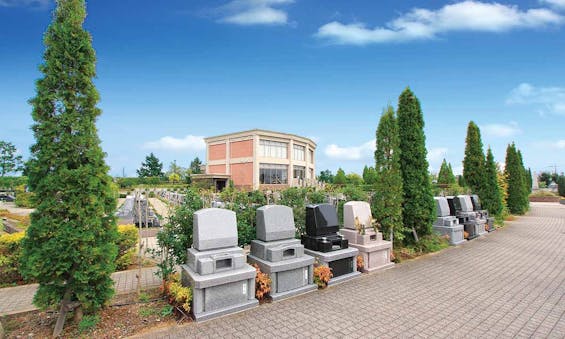 富士見メモリアルガーデン 永代供養墓「彩雲」