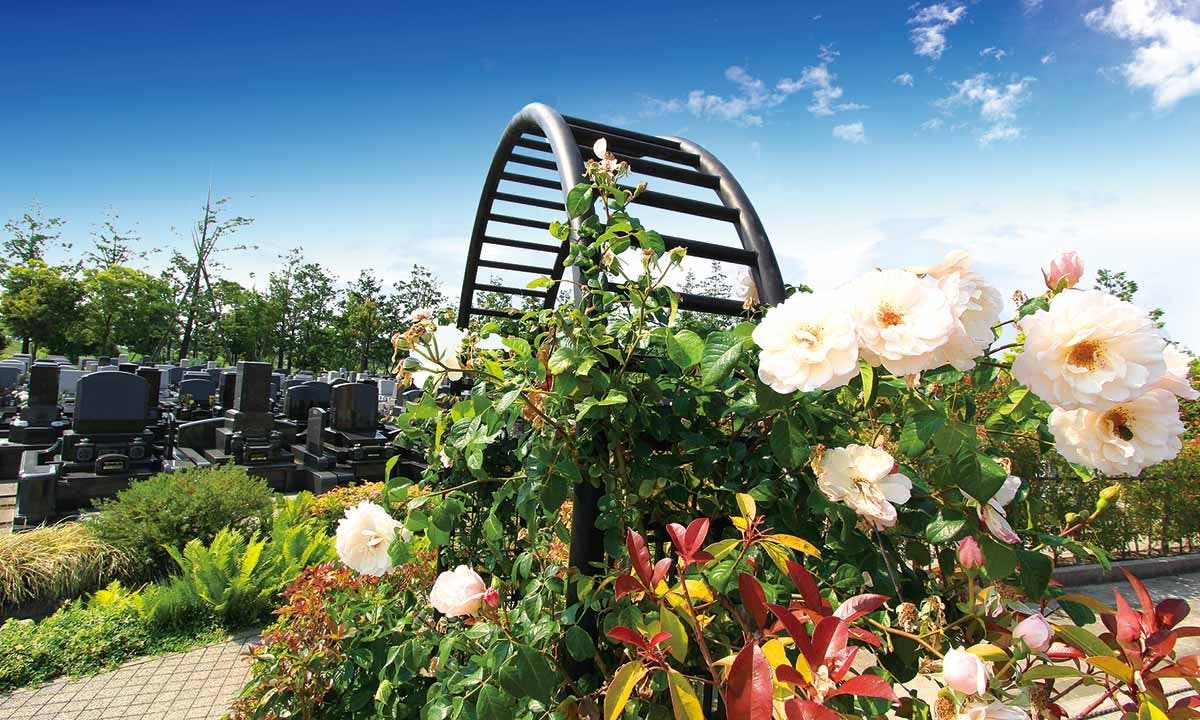 富士見メモリアルガーデン 永代供養墓「彩雲」 ガーデニング