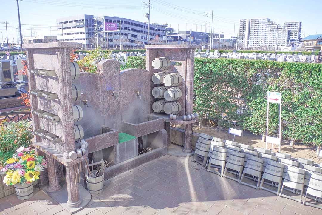 吉川美南霊園 水場と手桶