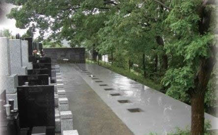 東林寺墓苑の画像