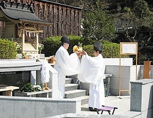 稲足神社神道霊園「納骨堂」